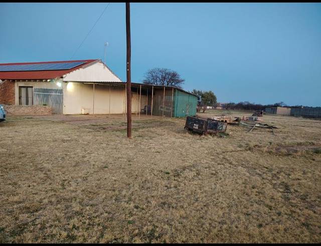 3 BEDROOM HOUSE FOR SALE IN THEOVILLE